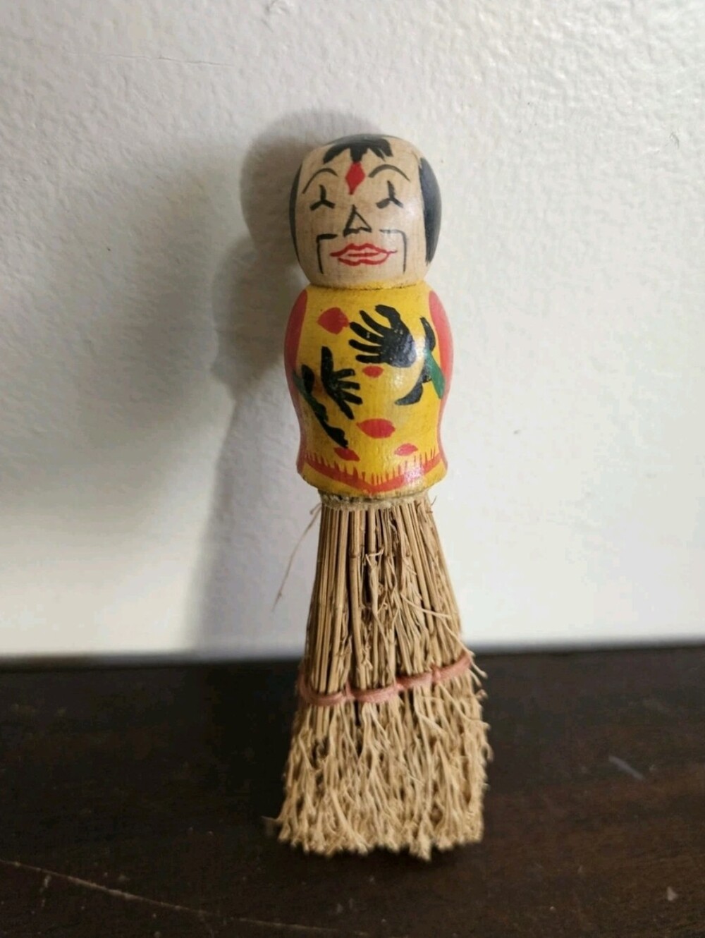 Vintage Occupied Japan Kokeshi Doll Whisk Broom Hand Painted Wooden Straw Brush